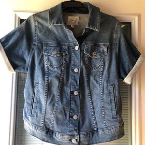 TORRID denim jacket, NWT, size 0, cotton/spandex